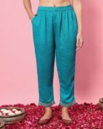 Women Embroidered Straight Kurta Set - Image 3