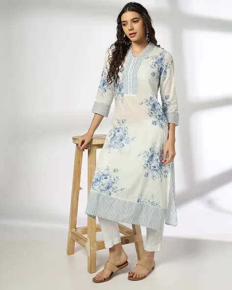473Wx593H-443065414-offwhite-MODEL.webp Women Floral Print Straight Kurta - Image 1